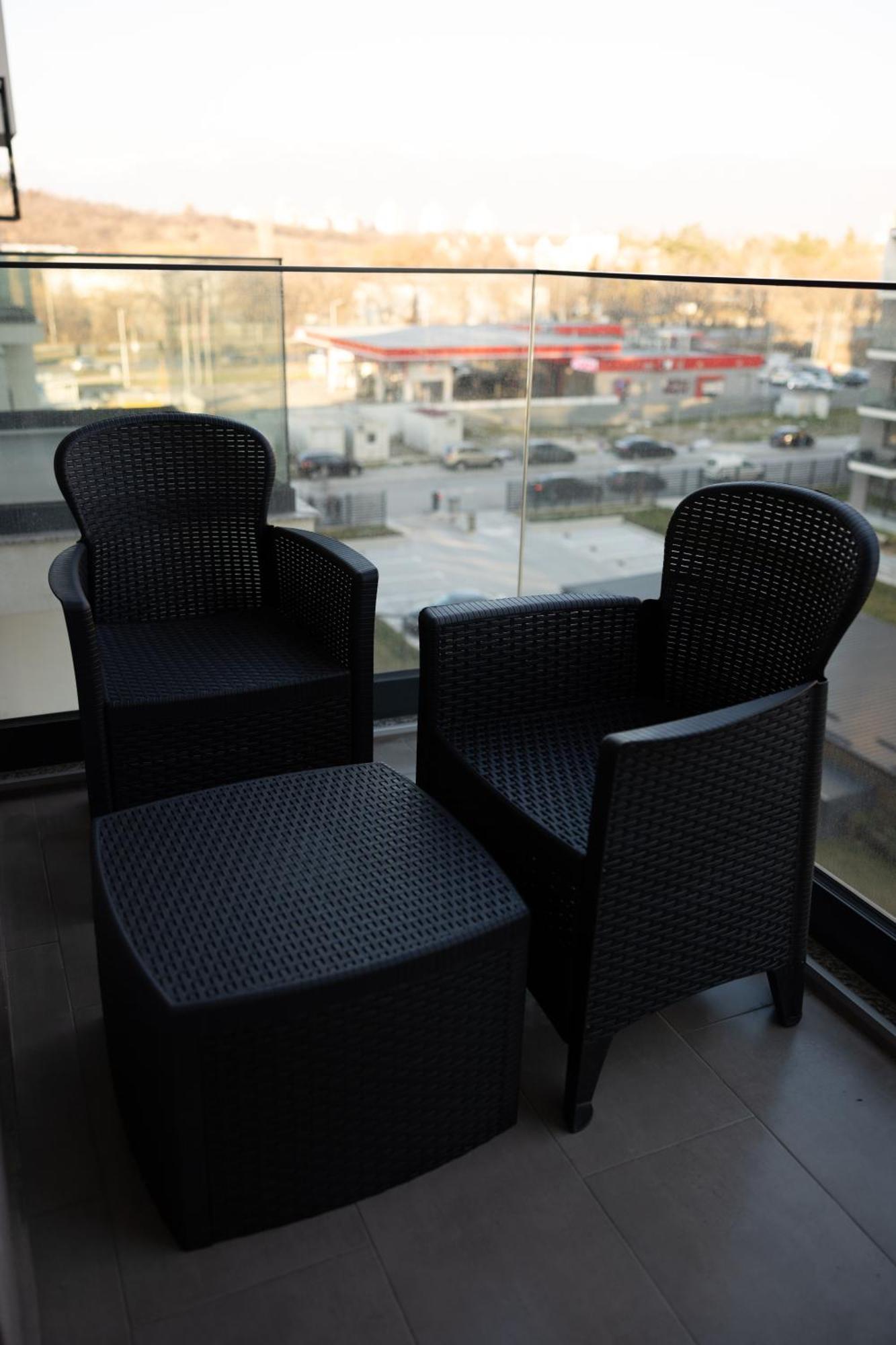 Aleksandra East Gate Living Apartman